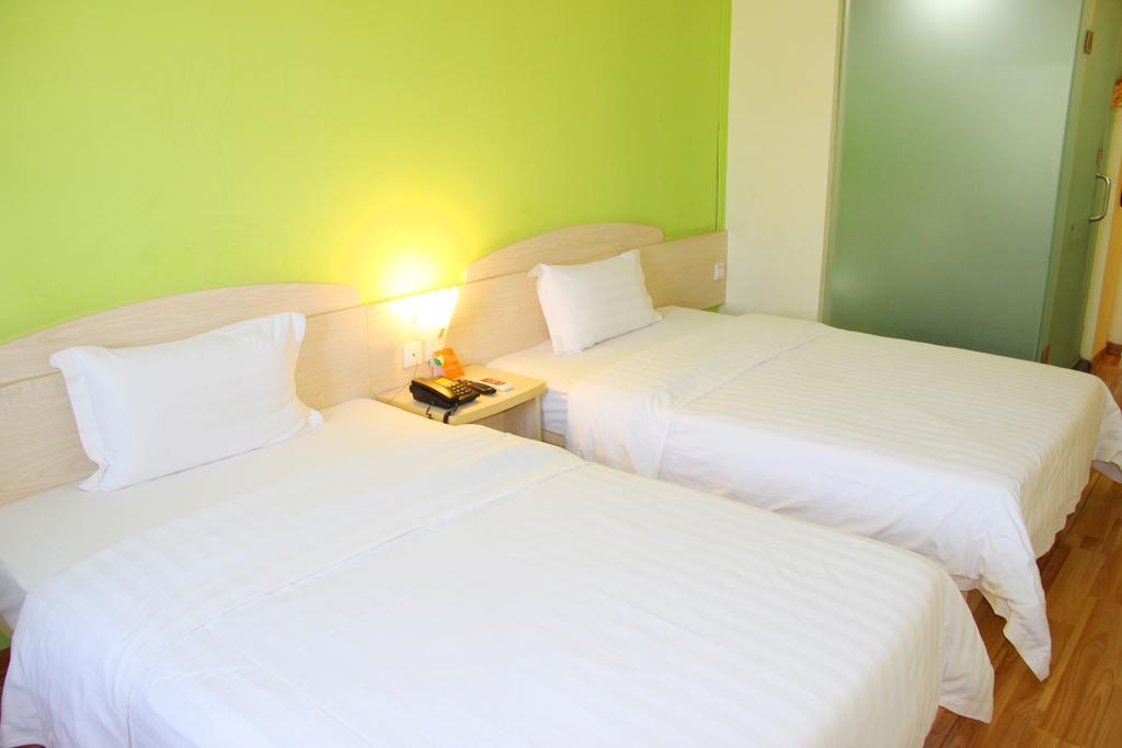7Days Inn Beijing Liujiayao Station Esterno foto